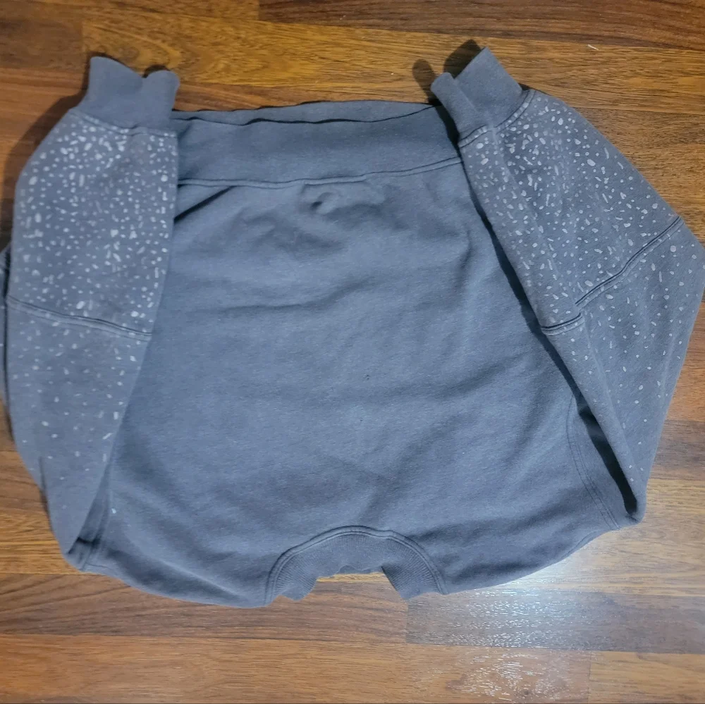 Lululemon Oversized Mauve Taupe Sweatshirt Size Small 6 - Picture 6 of 6